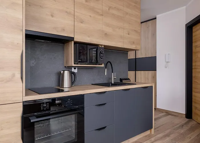 アパート Stylish With A Balcony Ideal For Remote Work By Renters